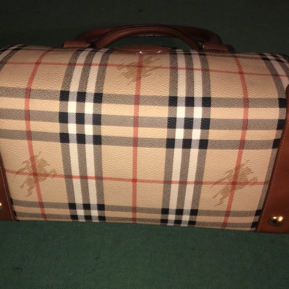 Burberry - Picture 6 of 15